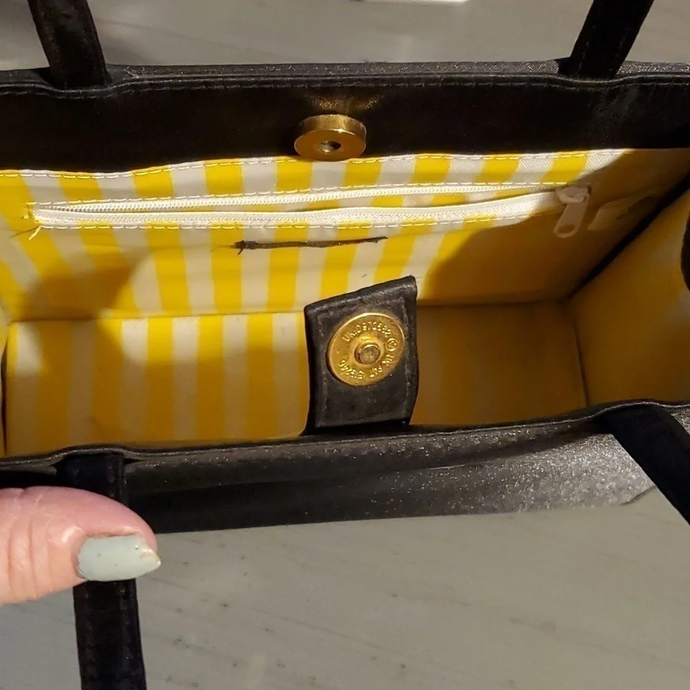 Giorgio Beverly Hills -Womens Black Vintage purse Handbag Satin Gold plate